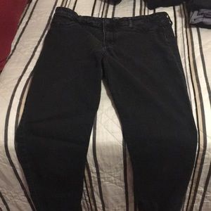 Black hollister skinny jeans